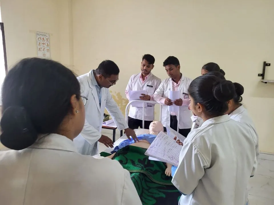 Healthcare students taking part in practical medical training in Lucknow, India